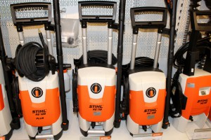 STIHL un VIKING meža un dārza tehnika
