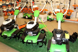 STIHL un VIKING meža un dārza tehnika