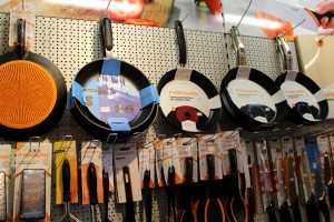 FISKARS instrumenti un virtuves piederumi