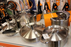 FISKARS instrumenti un virtuves piederumi