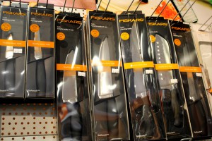 FISKARS instrumenti un virtuves piederumi