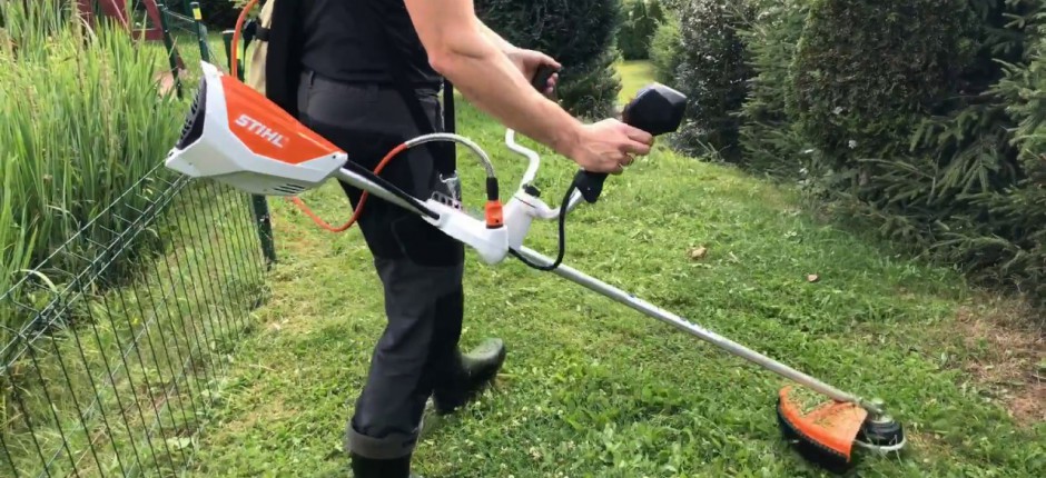 Video pamācība darbam ar akumulatora trimeri
